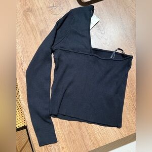 Abercrombie Black one sleeve ribbed sweater top